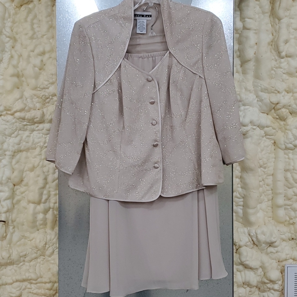 Women's 2 pc Formal Outfit